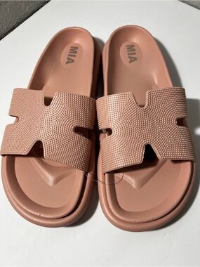 MIA Bertini H Band Slide Sandals Blush Pink Size 9 summer beach cushioned NWT